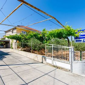 Apartments Ivana Trogir