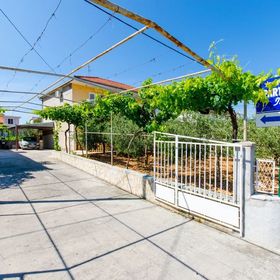 Apartments Ivana Trogir