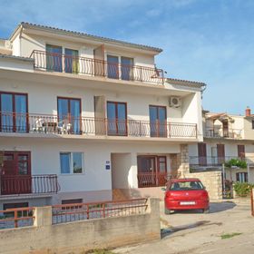 Apartments Jere Primosten