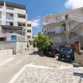 Apartment Nensi Primosten