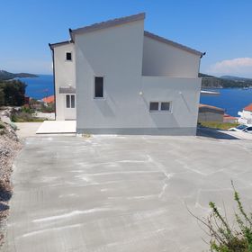 Apartments BruLo Razanj