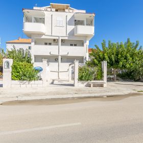 Apartments Jerkunica Rogoznica