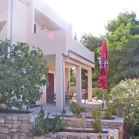 Apartments Rina Primosten