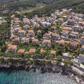 Apartments and Room Carić Jelsa