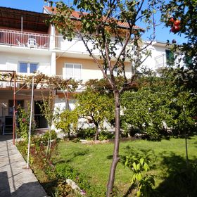 Apartments Zuljevic Rogoznica