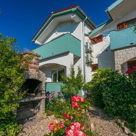 Apartment Nada Mundanije