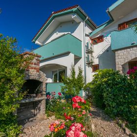 Apartment Nada Mundanije