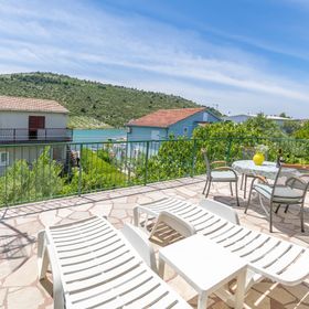 House Sunčani dvori Rogoznica