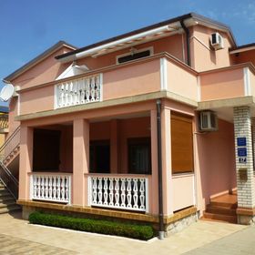 Apartments Pjer Starigrad Paklenica