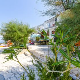 Apartments Marijana Arbanija