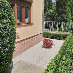 Új Forrás Vendégház Hajdúszoboszló