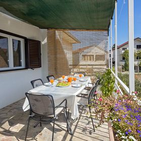 Apartment Zlatko Rogoznica