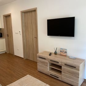 Móló Apartmanház Balatonszemes