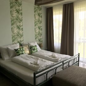 Platán Apartmanház Balatongyörök