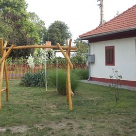 Cseresznyés Nyaralóház Balatonszárszó