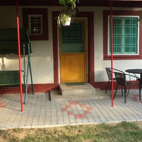 Cseresznyés Nyaralóház Balatonszárszó