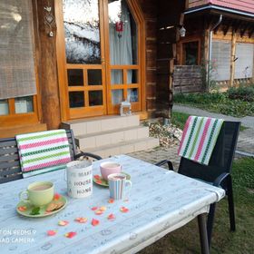 Apartman egy Makovecz Imre tervezte házban Ispánk