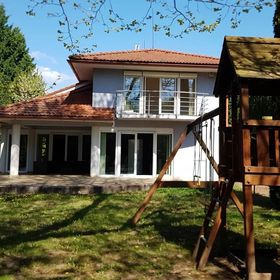 Megtart-lak Villa Balatonszárszó