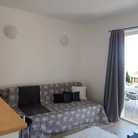 Kiss Kiadó Házikó Csopak