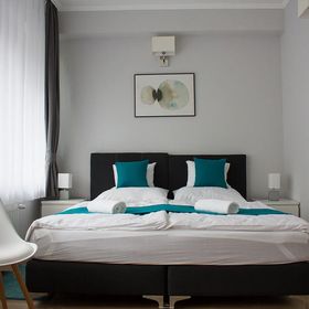 Spirit House **** Eger