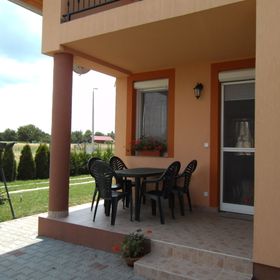 Hajnalka Apartman Balatonőszöd