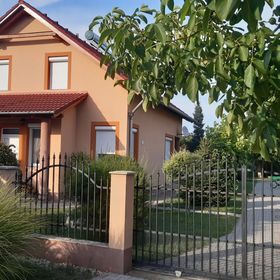 Hajnalka Apartman Balatonőszöd