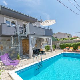 House Lisica Srinjine