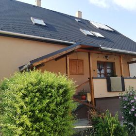 Tiffany Apartman Jenő