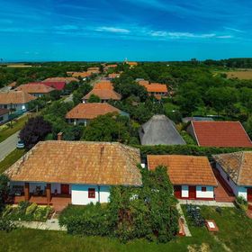 Tekerő Sellő Vendégház Tiszabábolna