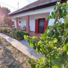 Tekerő Sellő Vendégház Tiszabábolna