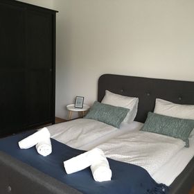 Babérsom Apartman Gyenesdiás