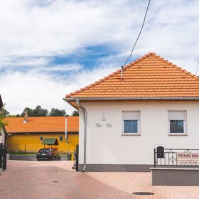 Kálvária Apartmanház Bodajk