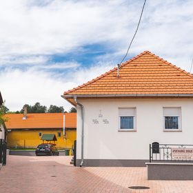 Kálvária Apartmanház Bodajk