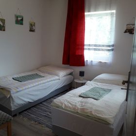 Galagonya Kerti Lak Bogyoszló