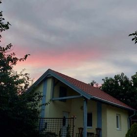 Galagonya Kerti Lak Bogyoszló