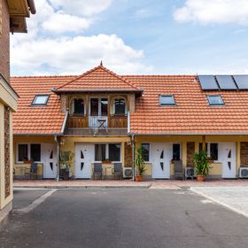 Central Panzió Gyula 