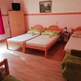 Platán Vendégház Ópusztaszer