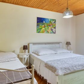  Apartment Garden Vela Luka