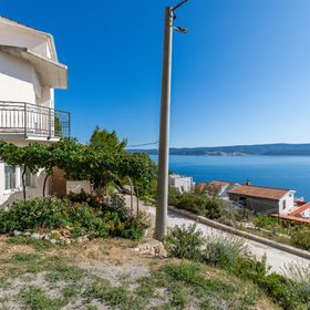 Apartmanok Parkolóhellyel Zavode, Omis - 12075 Zavode