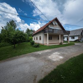 Apartmanok Parkolóhellyel Smoljanac, Plitvice - 14979 Smoljanac