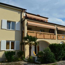 Apartmanok Parkolóhellyel Punat, Krk - 16307 Punat