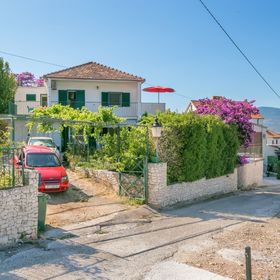 Nyaralóház A Tenger Mellett Slatine, Ciovo - 16343 Slatine