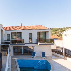 Apartmanok Családok Részére Medencével Drvenik Veliki, Drvenik - 16377 Drvenik Veliki