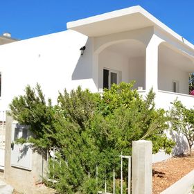 Nyaralóház A Tenger Mellett Vinisce, Trogir - 16488 Vinišće