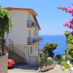 Apartmanok A Tenger Mellett Okrug Donji, Ciovo - 16657 Okrug Donji