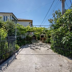 Apartmanok Parkolóhellyel Barbat, Rab - 16723 Barbat