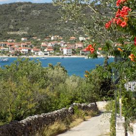 Apartmanok A Tenger Mellett Vinisce, Trogir - 16928 Vinišće