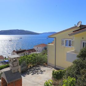 Apartmanok A Tenger Mellett Okrug Donji, Ciovo - 17232 Okrug Donji