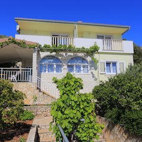 Apartmanok A Tenger Mellett Okrug Donji, Ciovo - 17232 Okrug Donji