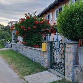 Apartmanok Parkolóhellyel Seline, Paklenica - 17390 Seline